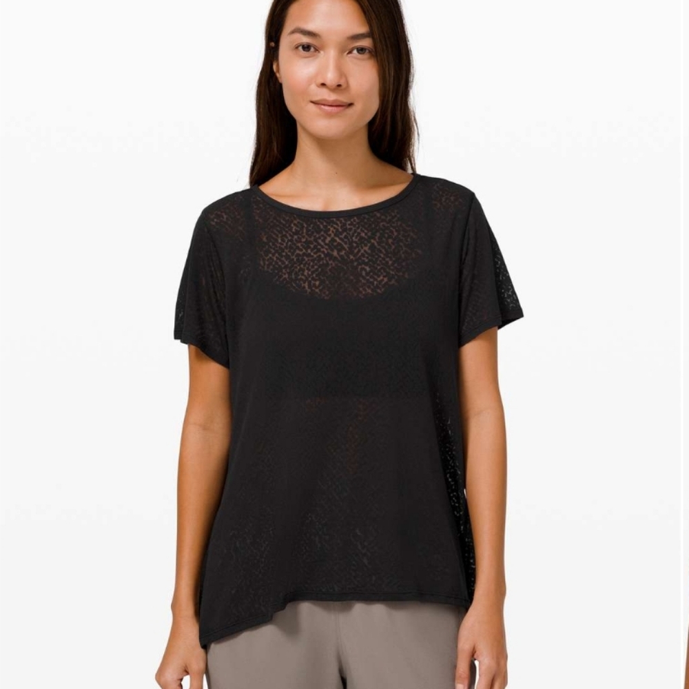 Loop Around Tee size 6